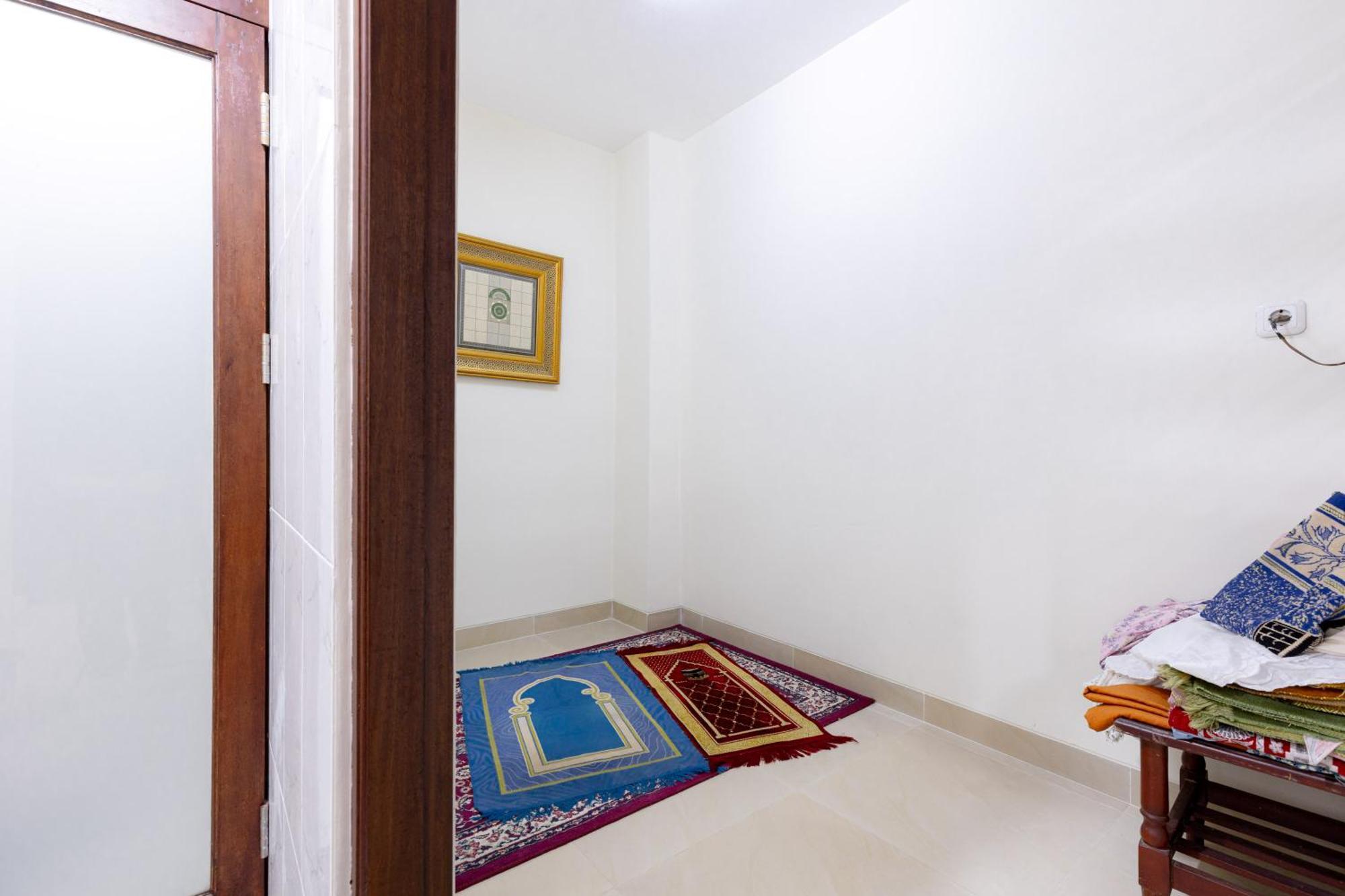 Urbanview Mitra Near Grand Indonesia Hotel Jakarta
