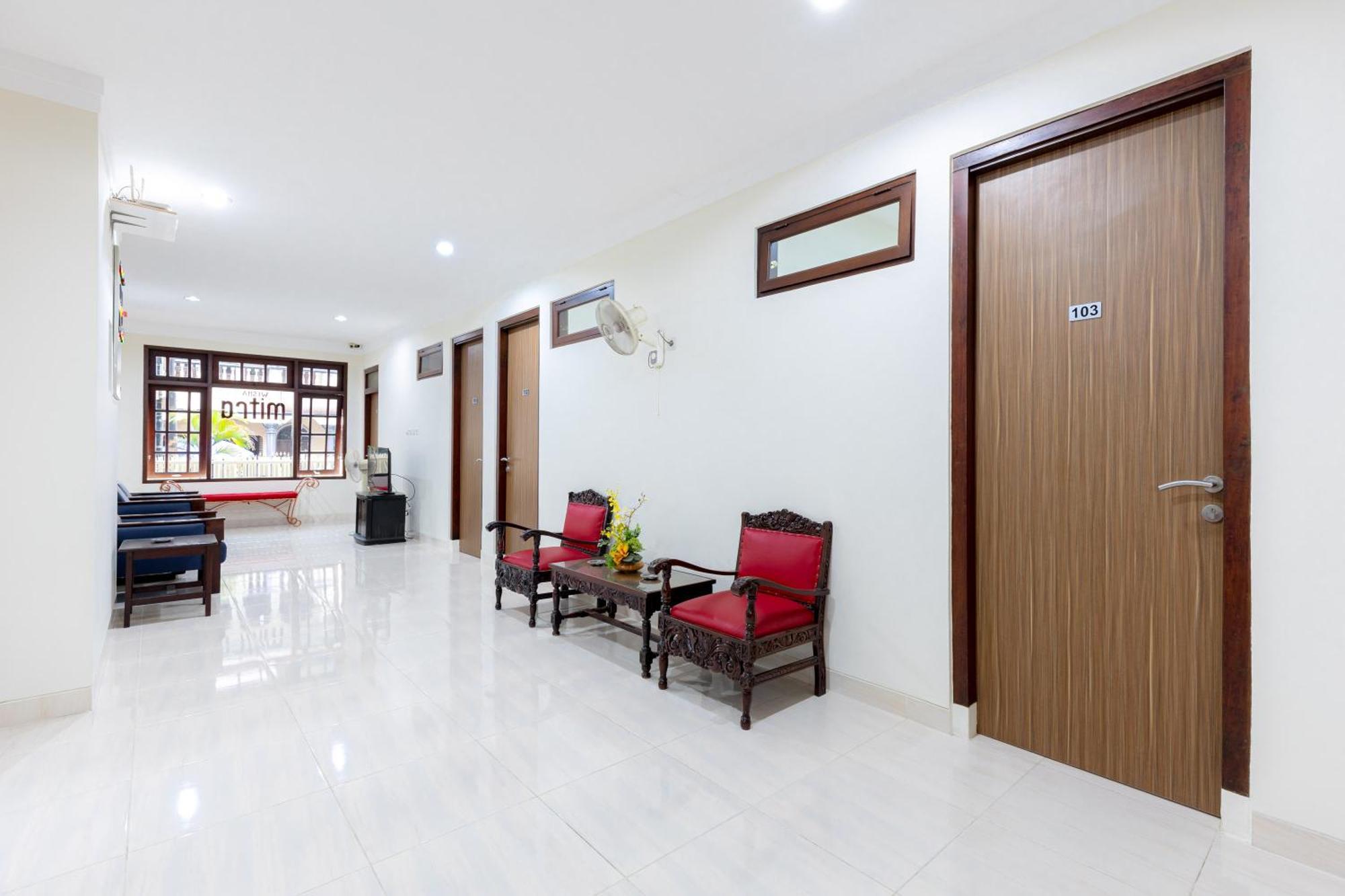 Urbanview Mitra Near Grand Indonesia Hotel