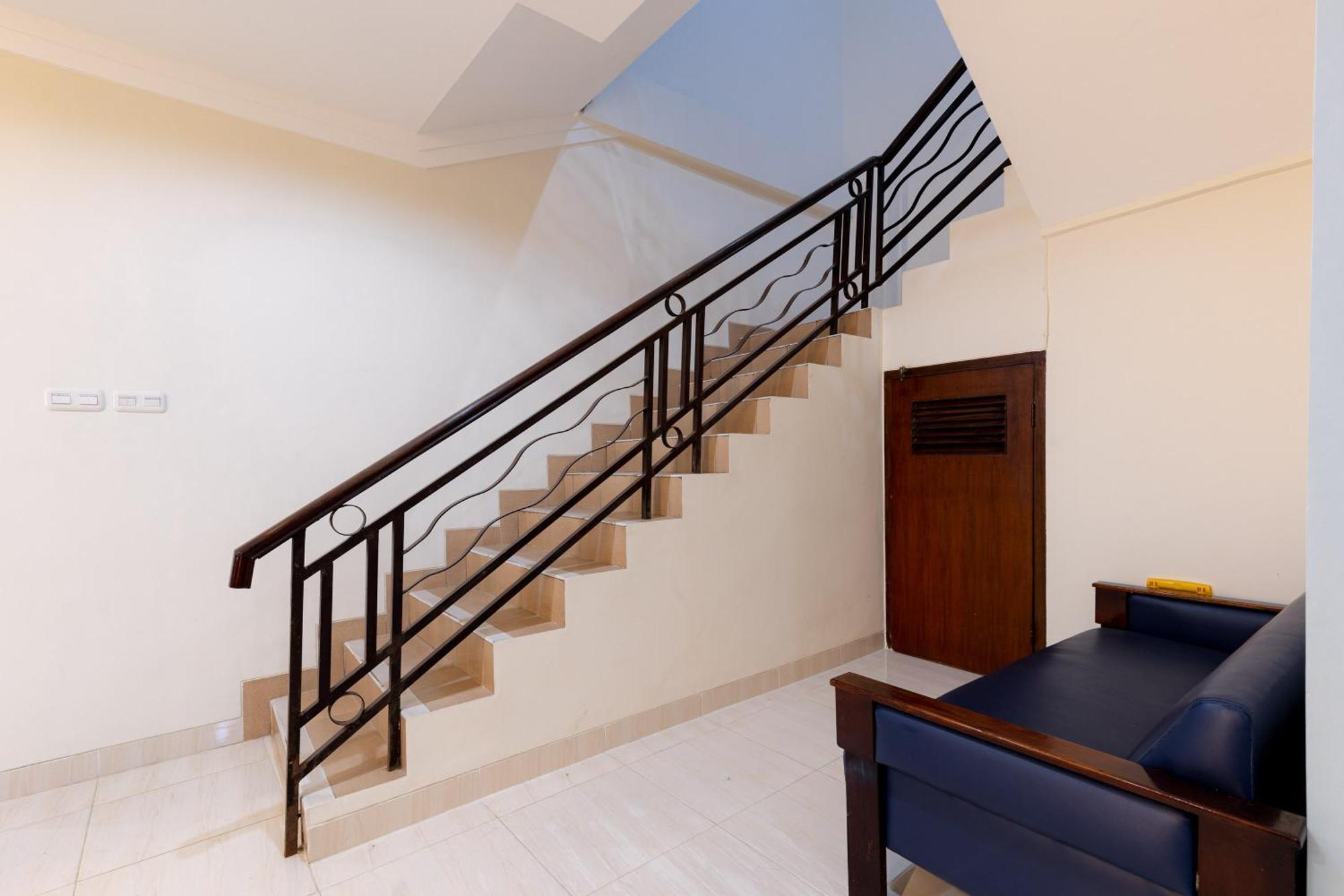 Urbanview Mitra Near Grand Indonesia Hotel Jakarta