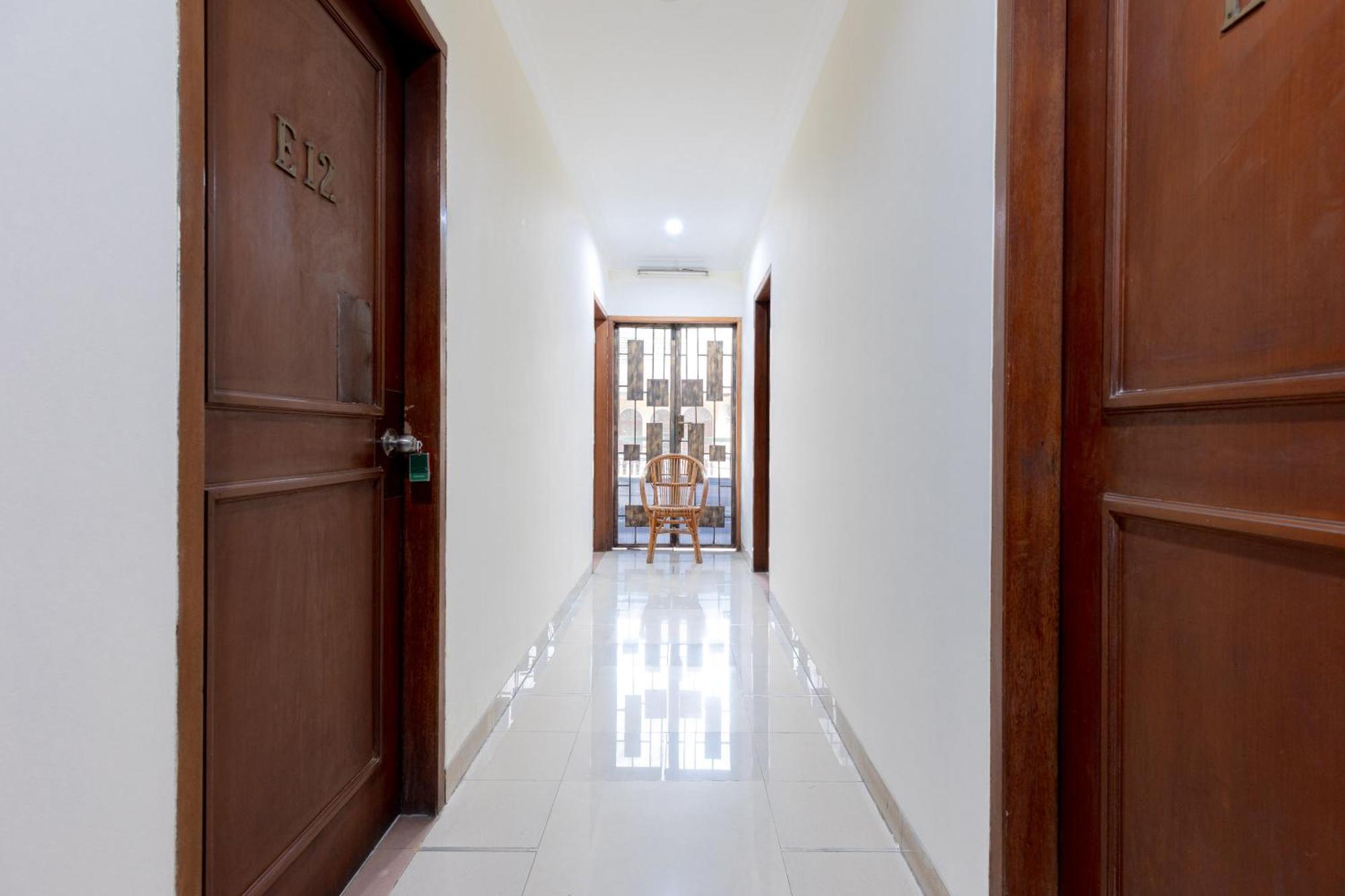 Urbanview Mitra Near Grand Indonesia * Jakarta