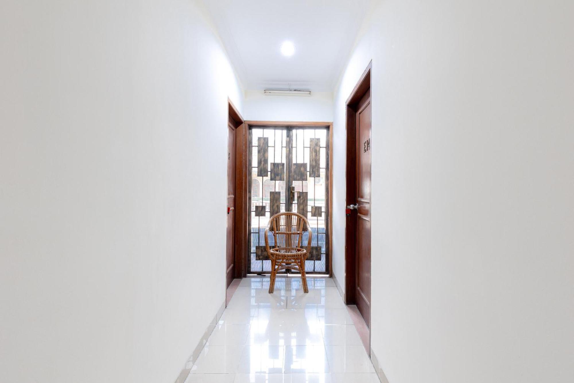 Urbanview Mitra Near Grand Indonesia * Jakarta
